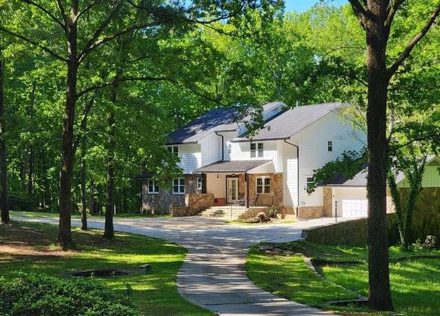 Property at 2900 Orchard Rd SW, Conyers, GA 30094, 6 beds, 4.5 baths