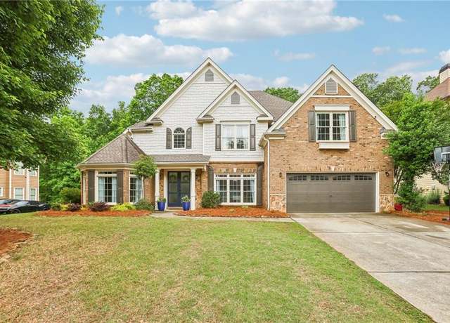 Property at 3874 Lost Oak Dr, Buford, GA 30519, 5 beds, 3 baths