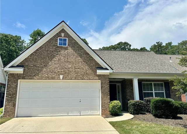 Property at 5565 Ashmoore Ct, Flowery Branch, GA 30542, 3 beds, 2 baths