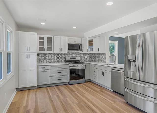 Property at 4290 Lehaven Cir, Tucker, GA 30084, 2 beds, 2.5 baths