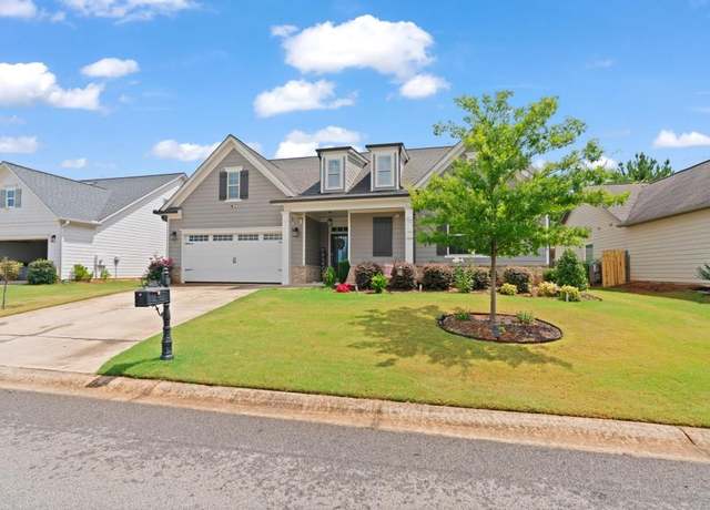 Property at 4470 Links Blvd, Jefferson, GA 30549, 4 beds, 3 baths