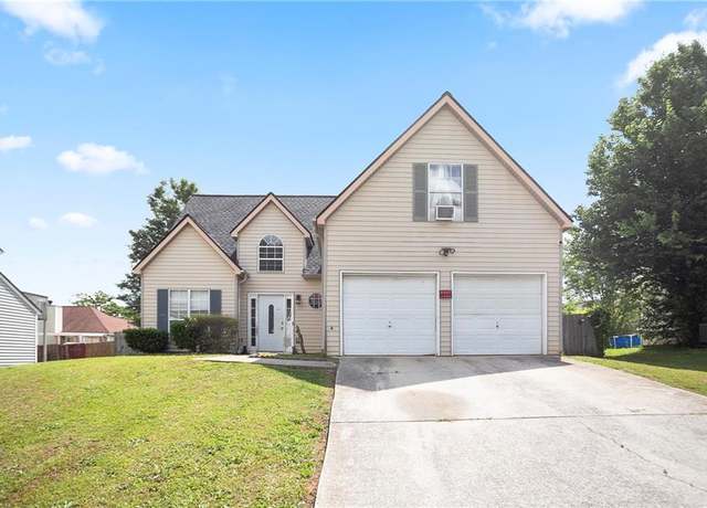 Property at 7270 Williamsburg Dr, Riverdale, GA 30274, 4 beds, 2.5 baths