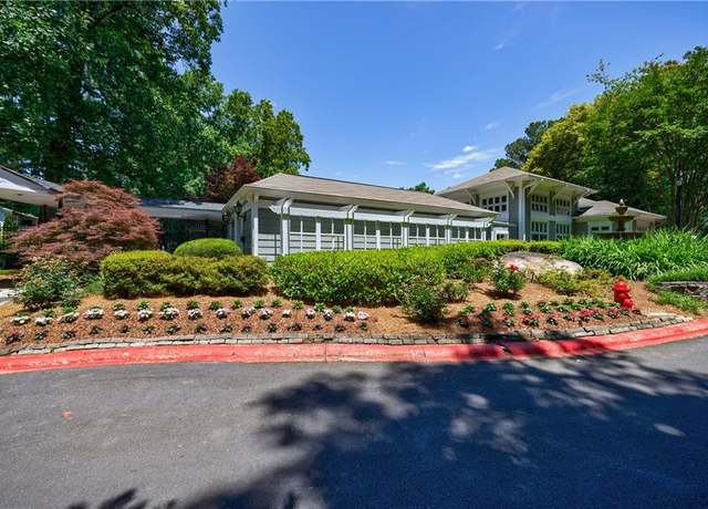 Property at 215 Summit North Dr NE, Atlanta, GA 30324, 1 bed, 1 bath