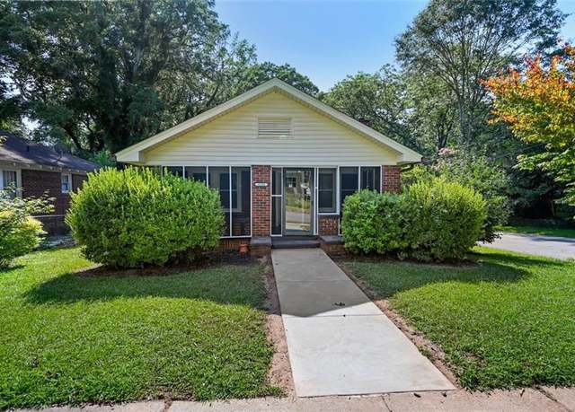 Property at 2791 Pearl St, East Point, GA 30344, 2 beds, 1 bath