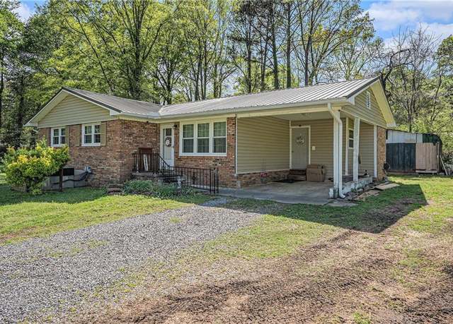 Property at 313 Charger Dr, Chatsworth, GA 30705, 3 beds, 1.5 baths