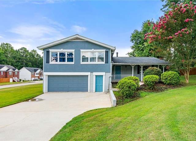 Property at 3863 Grist Ml, Douglasville, GA 30135, 3 beds, 2 baths