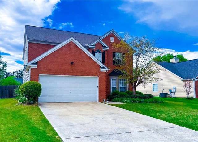 Property at 2144 Beacon Crest Dr, Buford, GA 30519, 4 beds, 2.5 baths