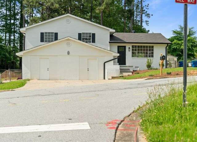 Property at 3735 Benchmark Dr, Atlanta, GA 30349, 5 beds, 3 baths
