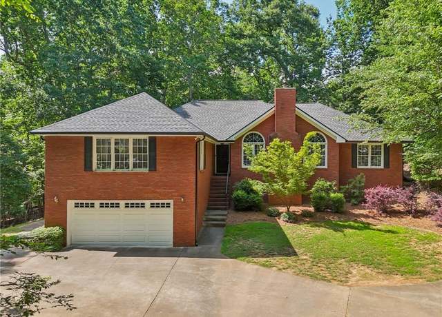 Property at 6030 Terrace Lake Pt, Flowery Branch, GA 30542, 4 beds, 3 baths