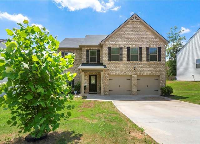 Property at 12075 Haley Ln, Hampton, GA 30228, 4 beds, 2.5 baths