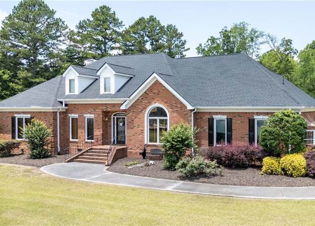 Property at 104 Aspen Dr NE, Calhoun, GA 30701, 6 beds, 6.5 baths