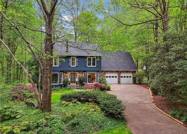 Property at 3988 Dover Ave, Alpharetta, GA 30009, 4 beds, 2.5 baths