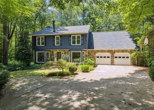 Property at 3988 Dover Ave, Alpharetta, GA 30009, 4 beds, 2.5 baths