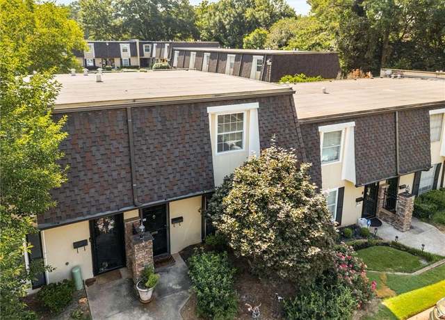 Property at 6404 Park Ave NE Unit D4, Atlanta, GA 30342, 2 beds, 1.5 baths