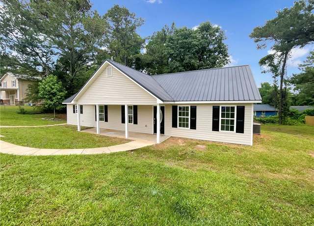 Property at 690 Horsley Mill Rd, Carrollton, GA 30116, 3 beds, 2 baths
