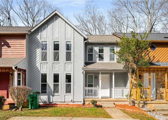 Property at 846 Brandy Oaks Ln, Stone Mountain, GA 30088, 3 beds, 2.5 baths