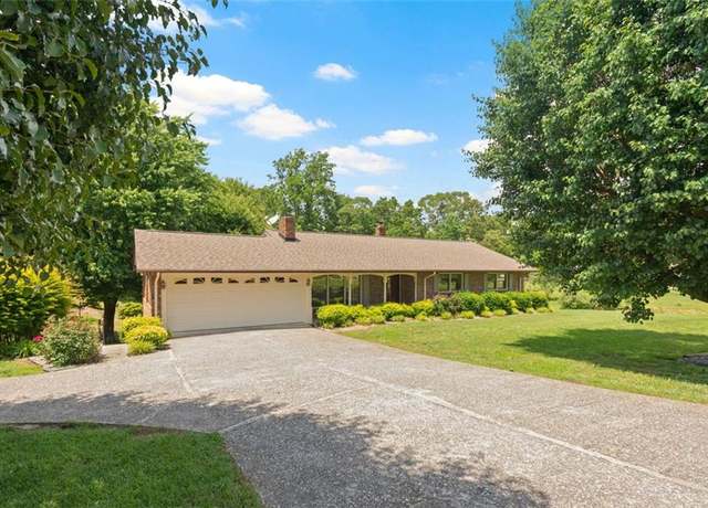 Property at 550 Highway 254, Cleveland, GA 30528, 3 beds, 1.5 baths