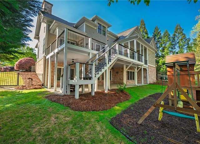 Property at 6186 Talmadge Run NW, Acworth, GA 30101, 4 beds, 4.5 baths