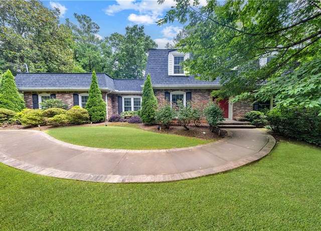 Property at 865 Old Creek Trl, Atlanta, GA 30328, 5 beds, 4 baths