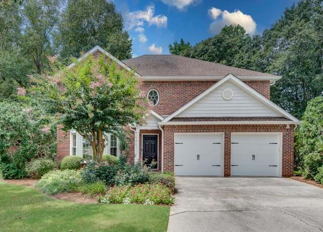 Property at 1410 Crescent Walk, Decatur, GA 30033, 3 beds, 2.5 baths
