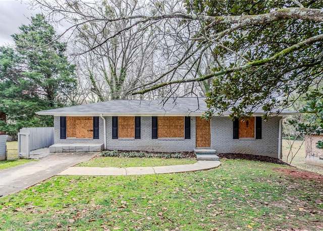 Property at 1826 Meadowglades Dr, Decatur, GA 30035, 5 beds, 2 baths