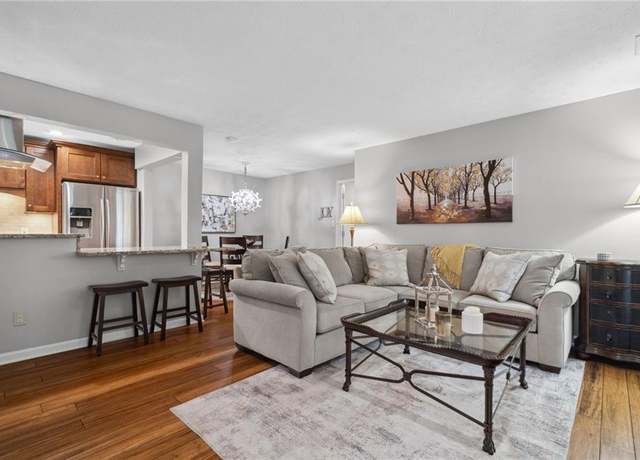 Property at 3408 Lake Pointe Cir, Roswell, GA 30075, 2 beds, 2 baths