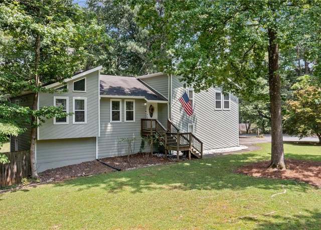 Property at 416 Creekside Ln, Woodstock, GA 30188, 3 beds, 2 baths