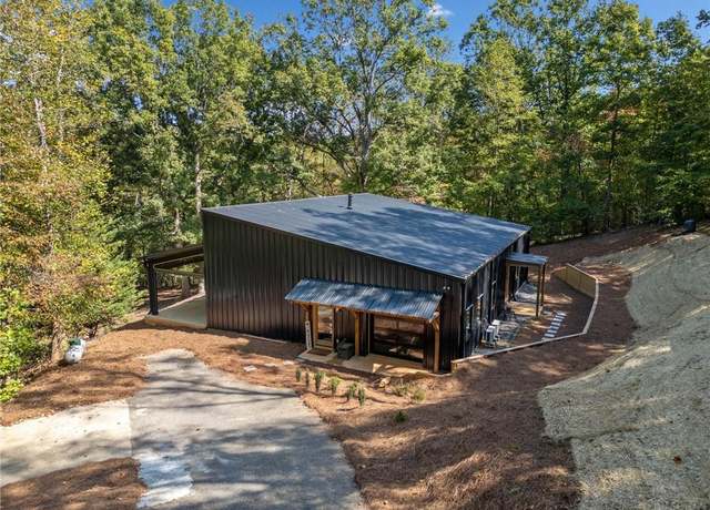 Property at 652 Brandy Mountain Rd, Dahlonega, GA 30533, 3 beds, 3 baths