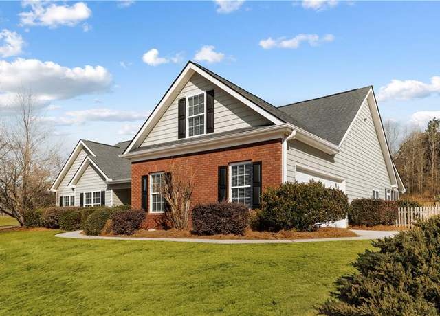 Property at 17 Castleview Ct, Jefferson, GA 30549, 4 beds, 3 baths