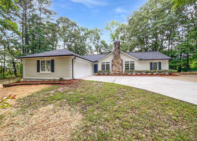 Property at 2734 Amber Springs Way, Buford, GA 30519, 3 beds, 2 baths