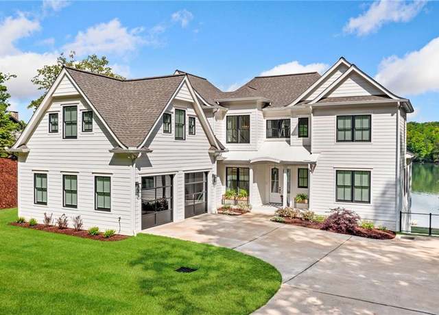 Property at 48 Orchard Dr, Morganton, GA 30560, 5 beds, 5.5 baths