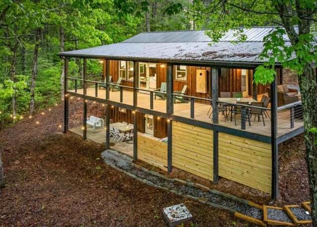 Property at 270 Bench Leg Rd, Mineral Bluff, GA 30559, 3 beds, 3 baths