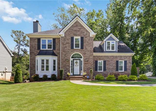 Property at 735 Jamie Way NE, Woodstock, GA 30188, 4 beds, 3.5 baths