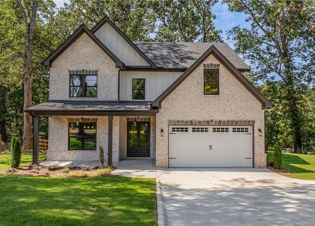 Property at 3374 Lee Dr, Buford, GA 30518, 5 beds, 3 baths