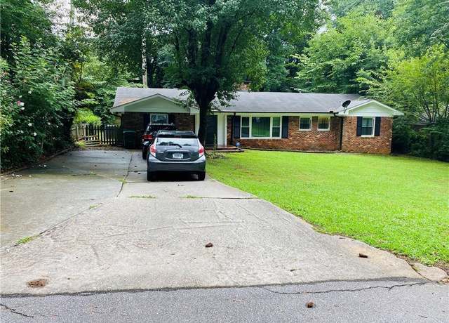 Property at 3727 Dial Dr, Stone Mountain, GA 30083, 4 beds, 2 baths