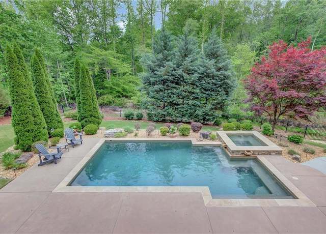 Property at 68 Misty Creek Cv, Newnan, GA 30265, 4 beds, 4 baths