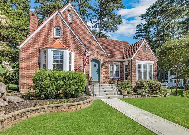 Property at 1290 Pasadena Ave NE, Atlanta, GA 30306, 5 beds, 5.5 baths