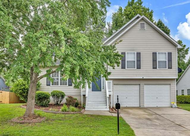 Property at 4435 Grove Dr NW, Acworth, GA 30101, 3 beds, 2 baths
