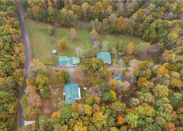 Property at 166 High Knoll Rd, Jasper, GA 30143, 4 beds, 3 baths
