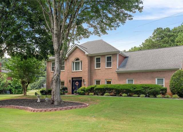Property at 1668 Stony Creek Way SW, Lilburn, GA 30047, 4 beds, 2.5 baths