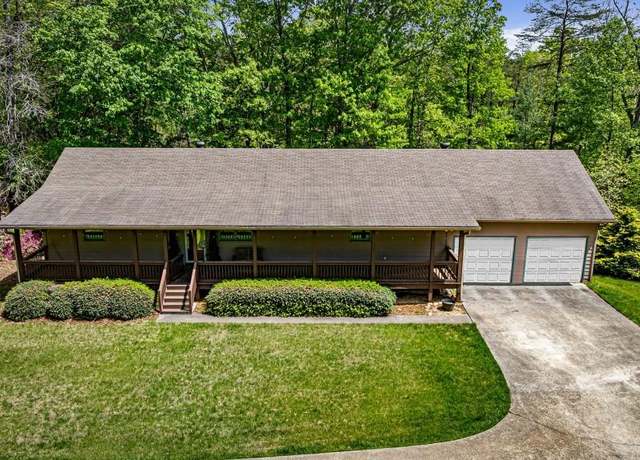 Property at 3126 Douthit Rd, Mineral Bluff, GA 30559, 4 beds, 3.5 baths