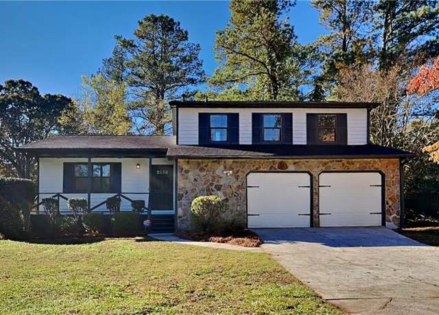 Property at 2743 Plantation Dr, Jonesboro, GA 30236, 3 beds, 2 baths