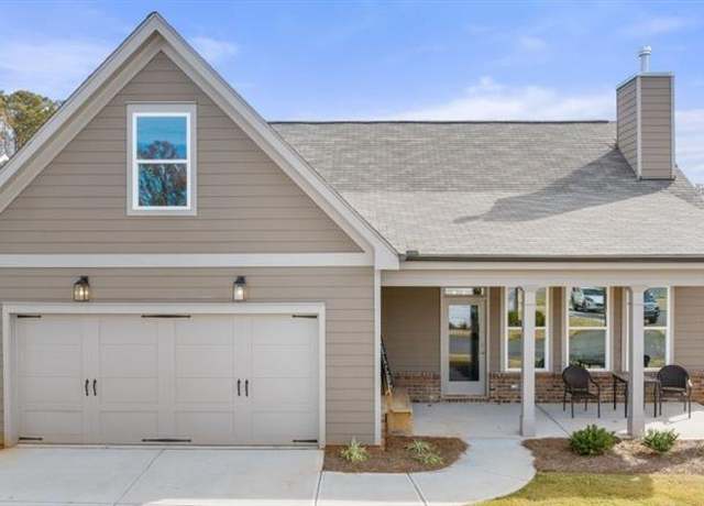 Property at 213 Saratoga Dr, Acworth, GA 30102, 3 beds, 3 baths