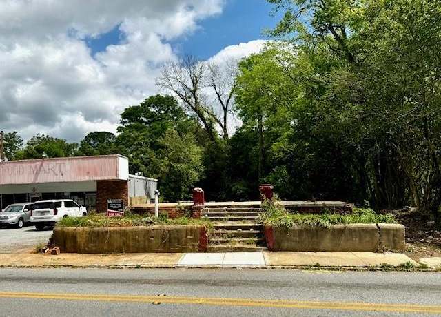 Property at 2426 2nd St, Macon, GA 31206