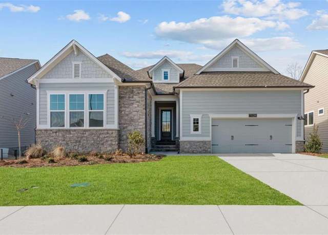 Property at 7028 Cottage Grove Dr, Flowery Branch, GA 30542, 3 beds, 2 baths