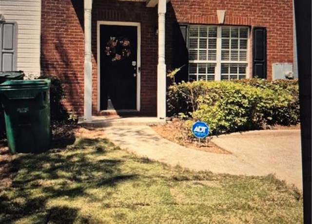 Property at 2289 Strathmoor Manor Dr, Lithonia, GA 30058, 3 beds, 2.5 baths