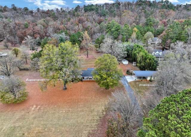 Property at 991 Grassdale Rd NW, Cartersville, GA 30121, 3 beds, 3 baths