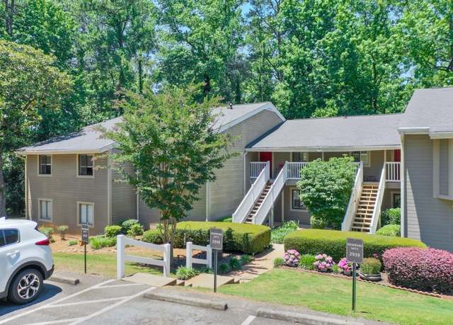 Property at 2937 Torreya Way, Marietta, GA 30067, 2 beds, 2 baths