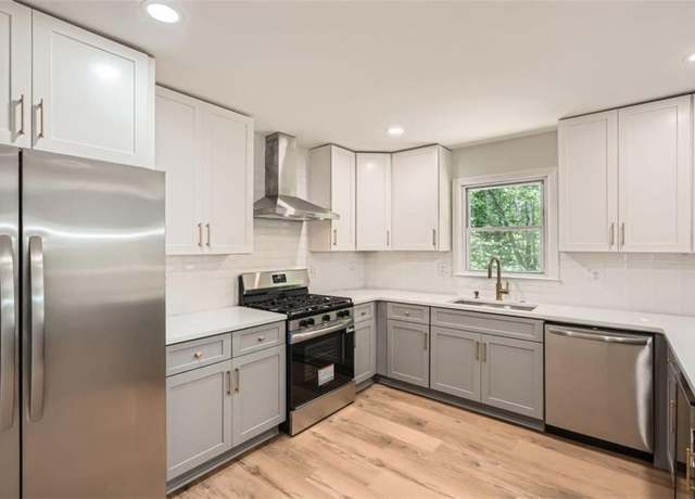 Property at 290 Bromack Dr SE, Atlanta, GA 30315, 4 beds, 2.5 baths