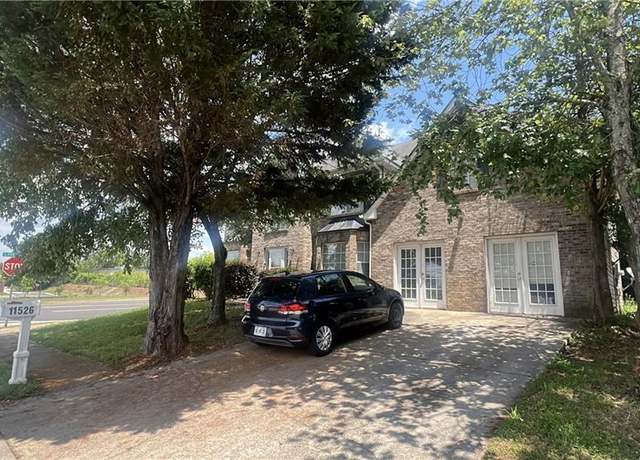 Property at 11526 Registry Blvd, Hampton, GA 30228, 4 beds, 2.5 baths
